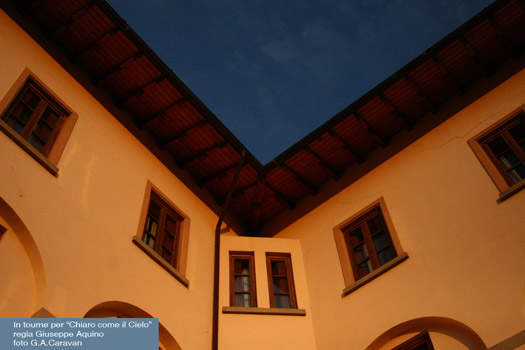 fototeatro/chiarocomeilcielo/54.jpg